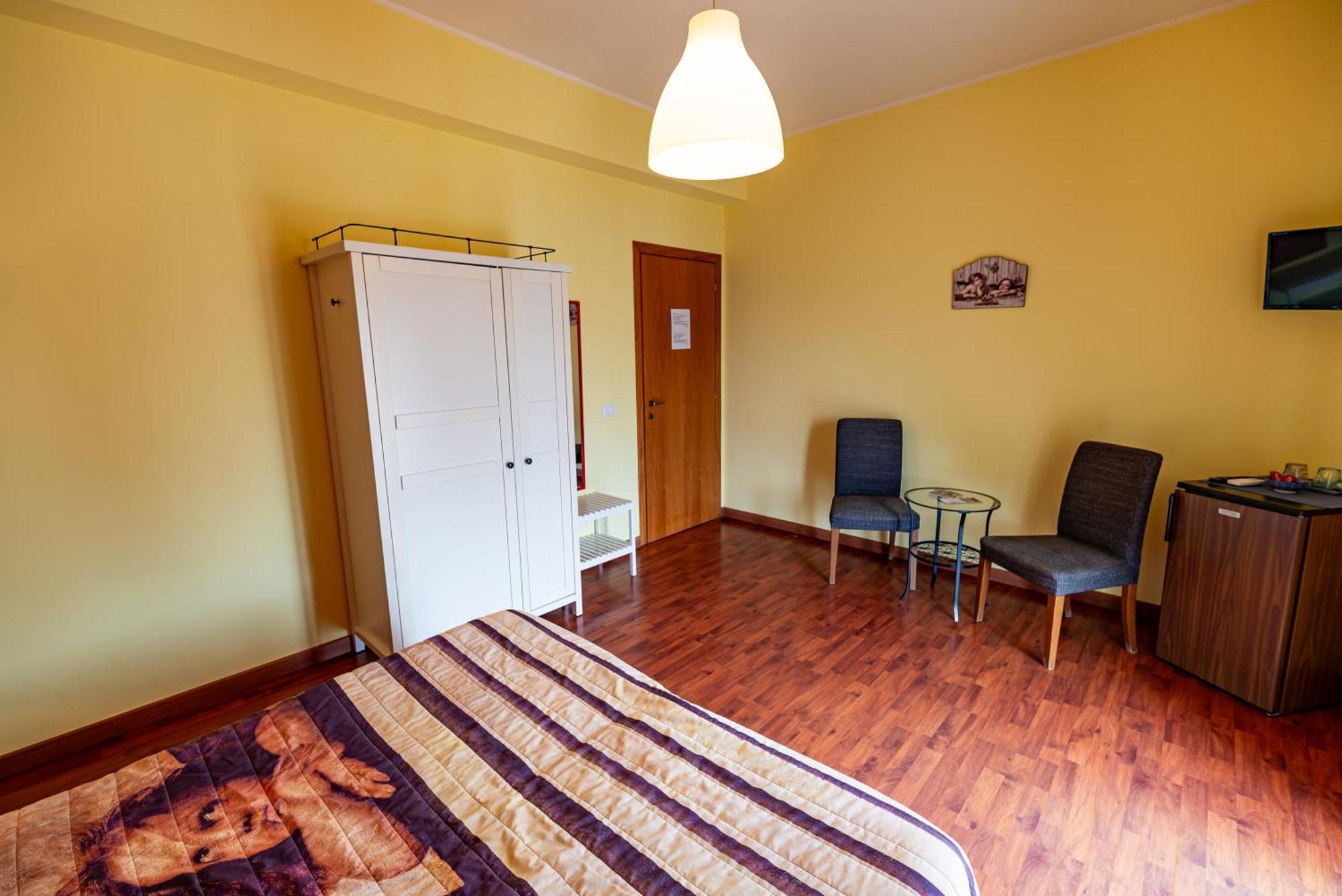 Domus Musia Apartment Milazzo Bagian luar foto
