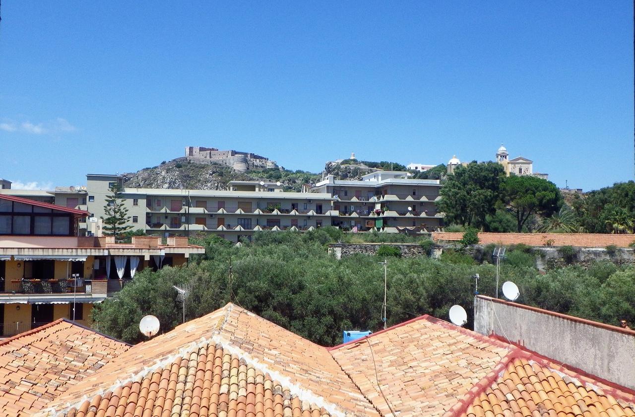 Domus Musia Apartment Milazzo Bagian luar foto